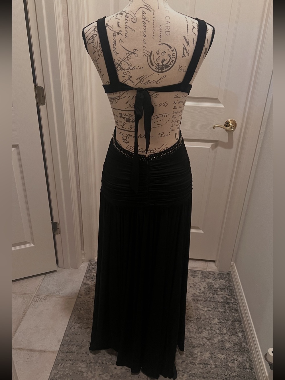 MAXI BLACK DRESS GOWN FROM BCBG MAX AZRIA SIZE S - Picture 8 of 15